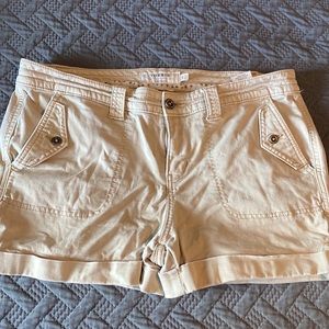 Torrid cargo/military style shorts. EUC. Size 14